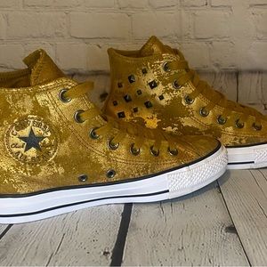 Converse Chuck Taylor All Star Gold Metallic Suede Leather High Pre-Owned
